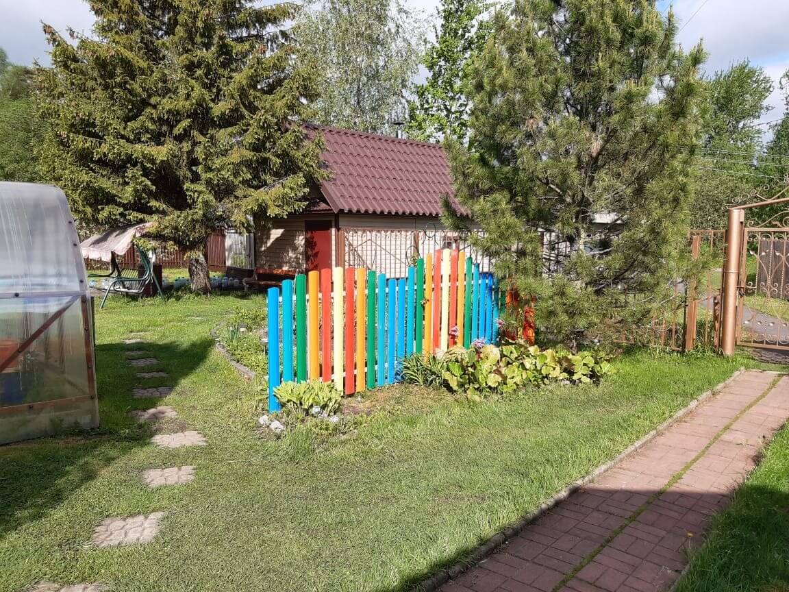 забор из разноцветного штакетника односторонний фото2 в Славгороде