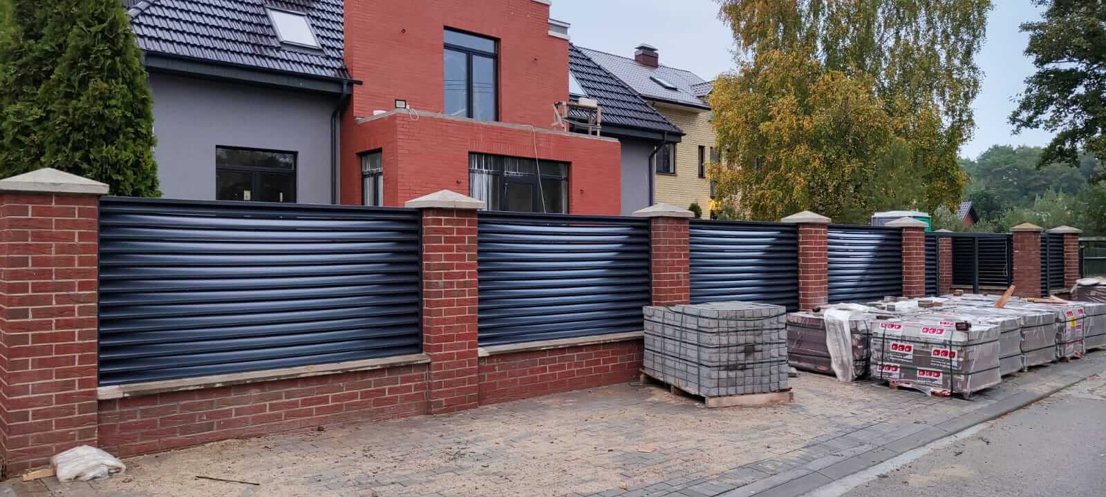 забор-жалюзи с ламелями эко-z ral7024 серый графит фото14 в Славгороде