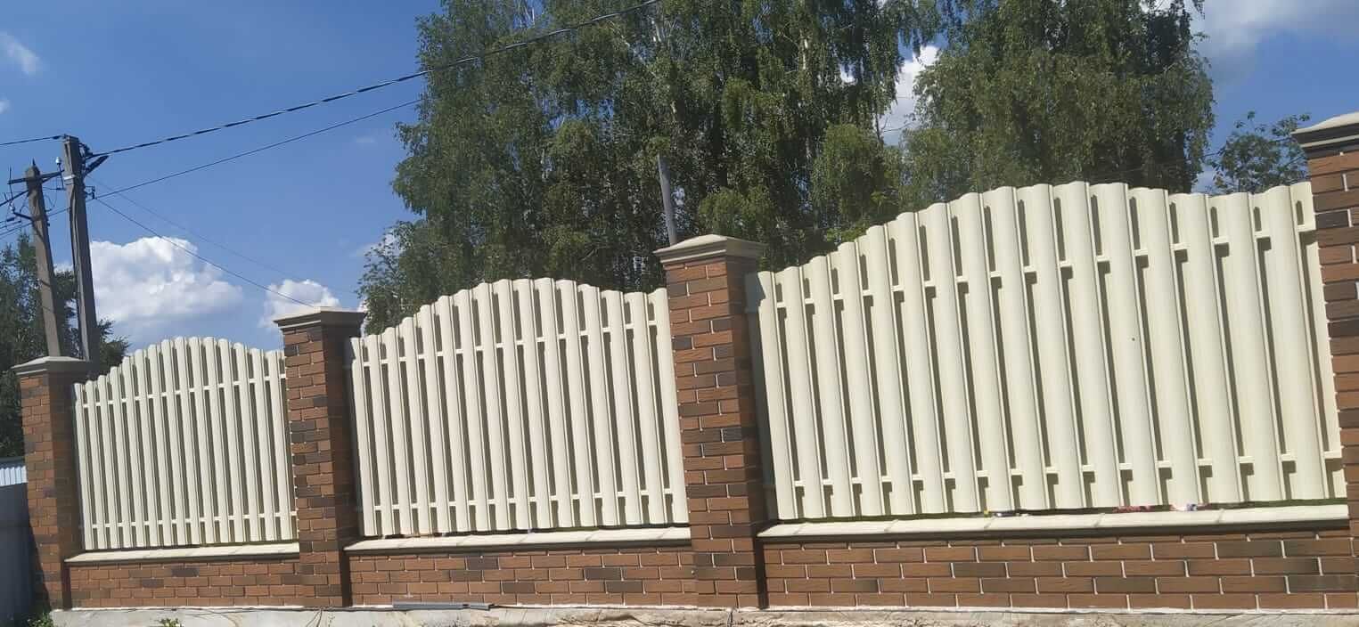 Забор из евроштакетника 41м RAL1015 Слоновая Кость в Славгороде