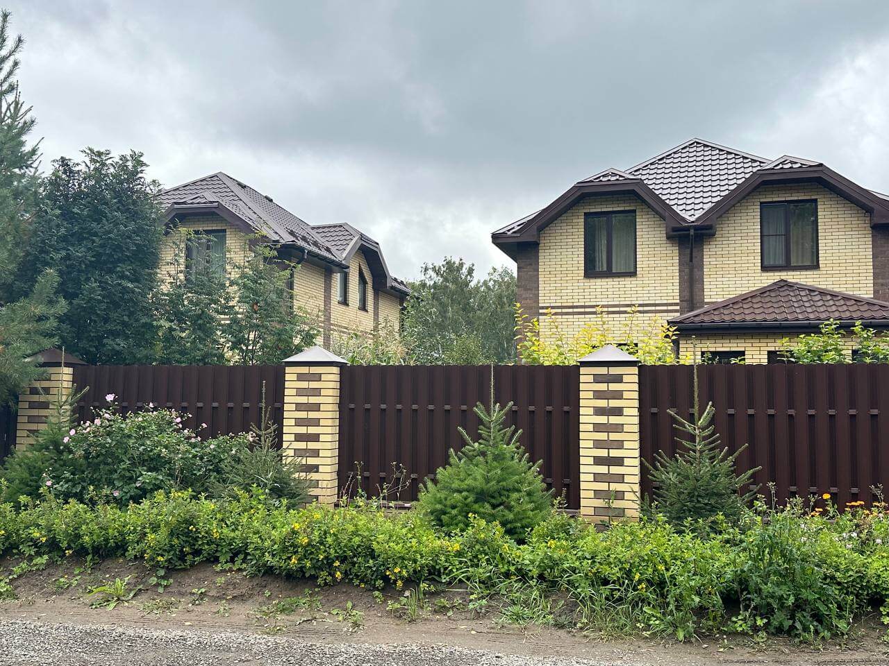 Забор из евроштакетника 24м RAL8017/8017 Шоколад двусторонний фото 1 в Славгороде