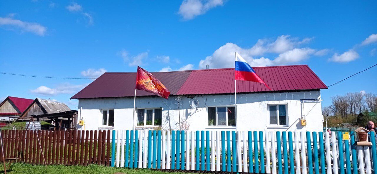 Забор из евроштакетника 16м RAL5021 Морская Волна, RAL9003 Белый в Славгороде