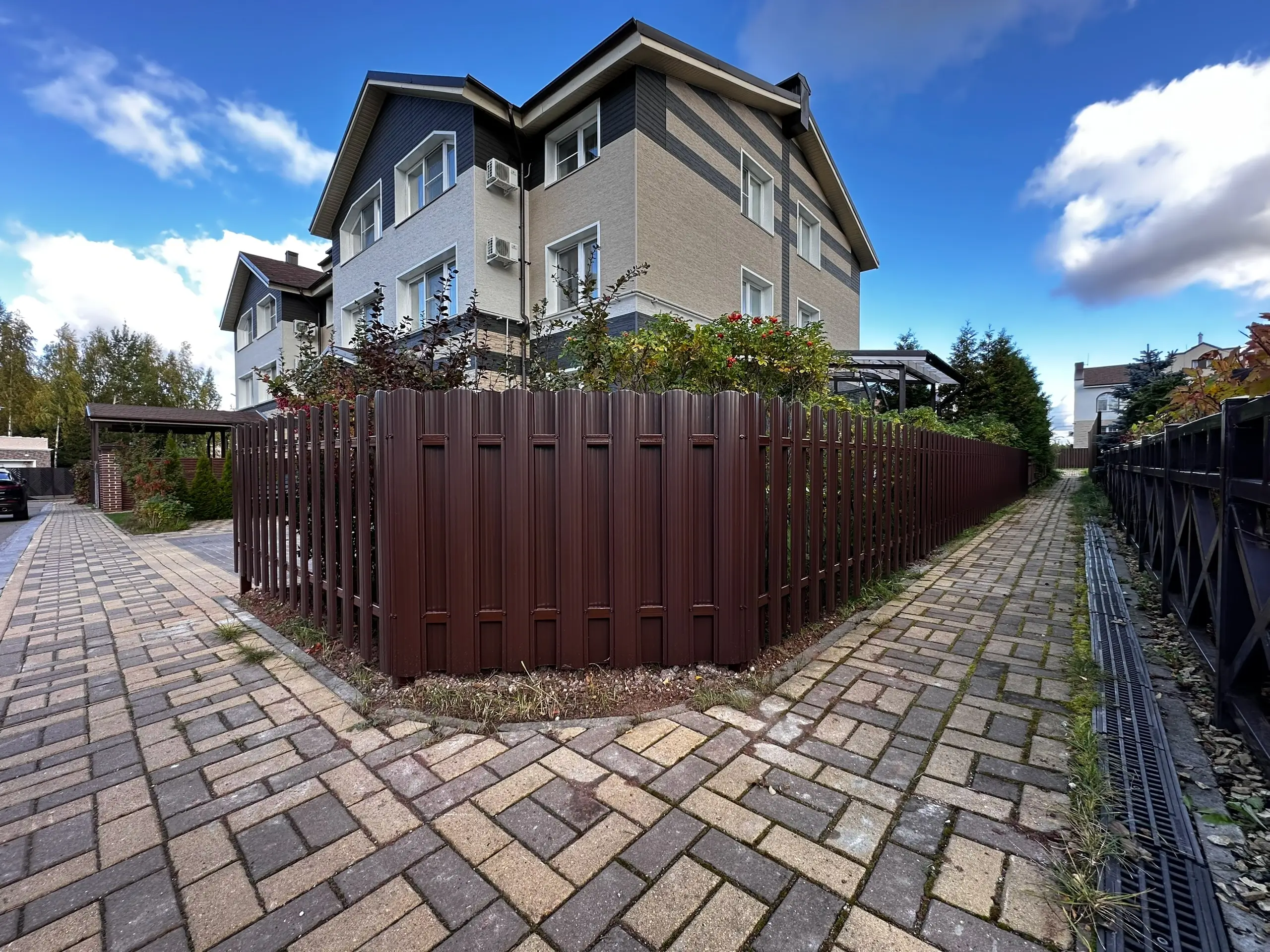 Заборчик из евроштакетника 18м RAL8017/8017 Шоколад двусторонний фото 1 в Славгороде