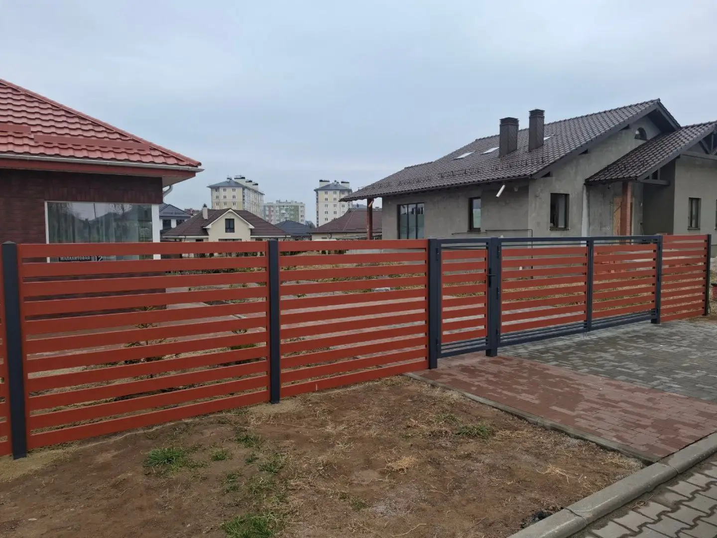 Забор-ранчо из металлопланкена 18м RAL8004 Терракотовый в Славгороде